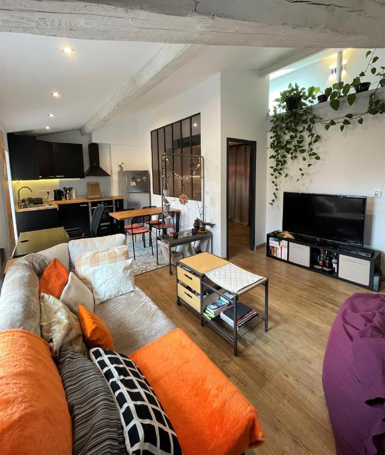 T2 De 40 M2 - Facile D'Acces, Lumineux Et Au Calme Saint-Genet-Lerpt Exterior foto